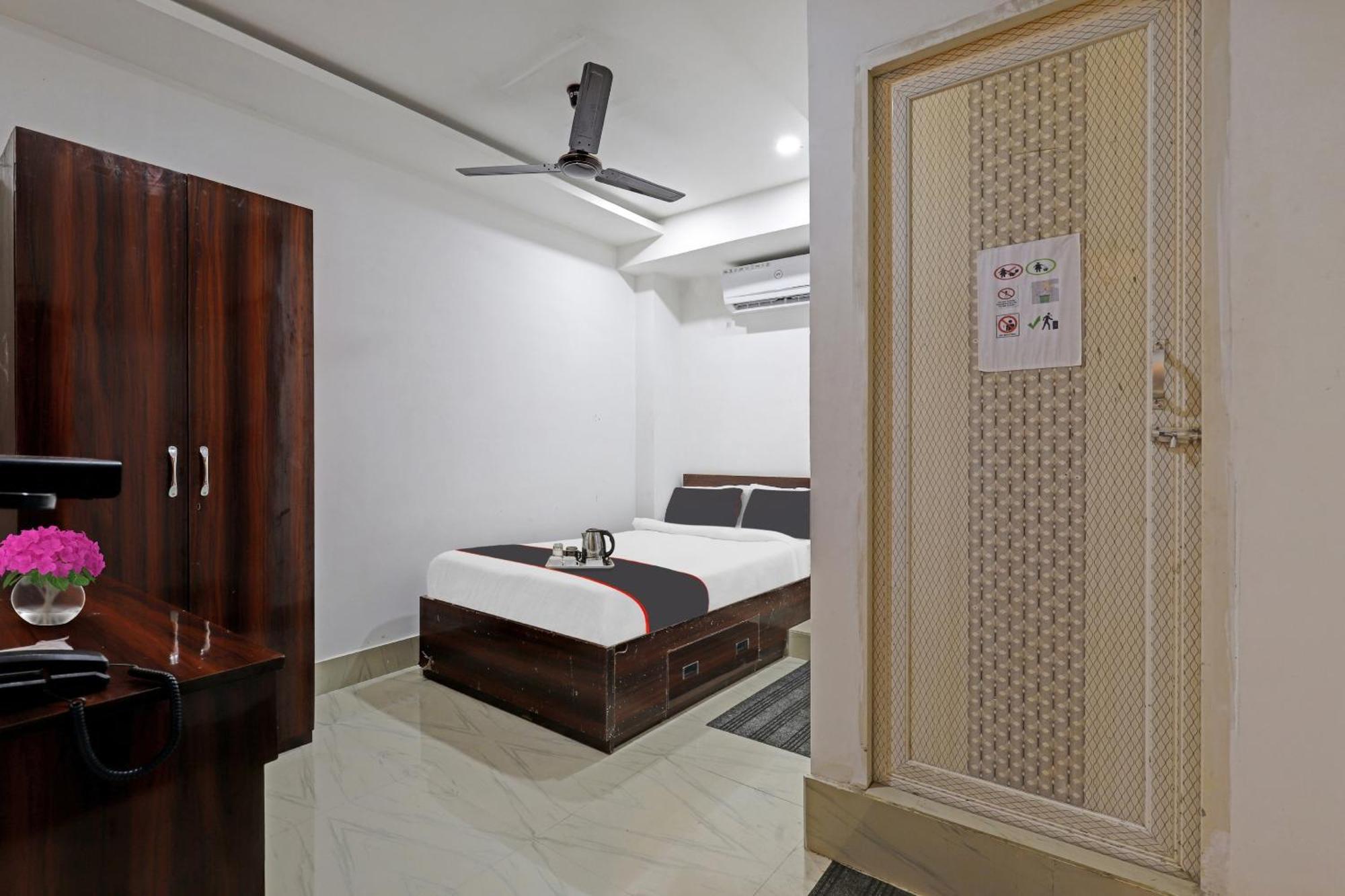 גווהטי Hotel O Lakhi Guest House מראה חיצוני תמונה