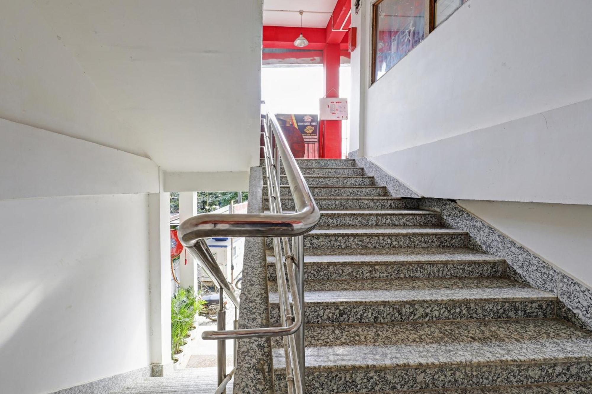 גווהטי Hotel O Lakhi Guest House מראה חיצוני תמונה