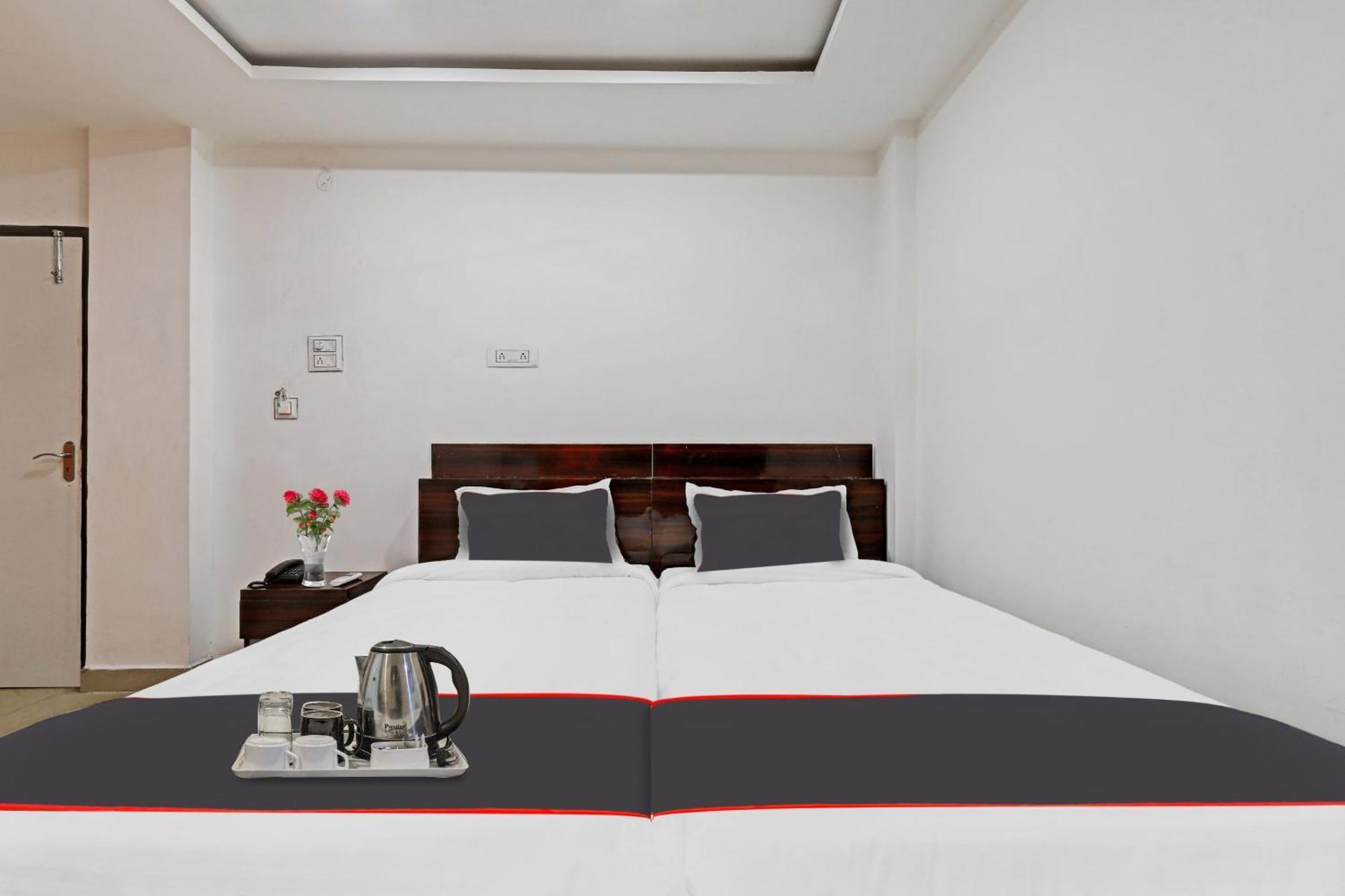 גווהטי Hotel O Lakhi Guest House מראה חיצוני תמונה
