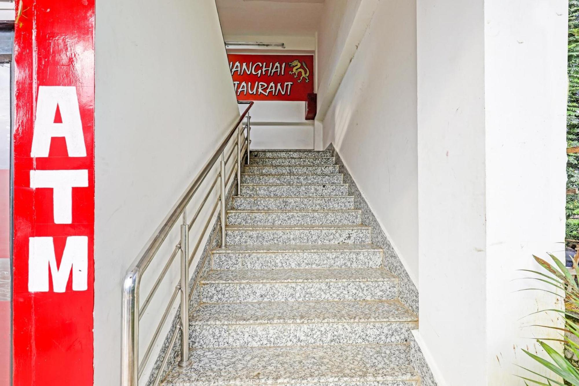 גווהטי Hotel O Lakhi Guest House מראה חיצוני תמונה